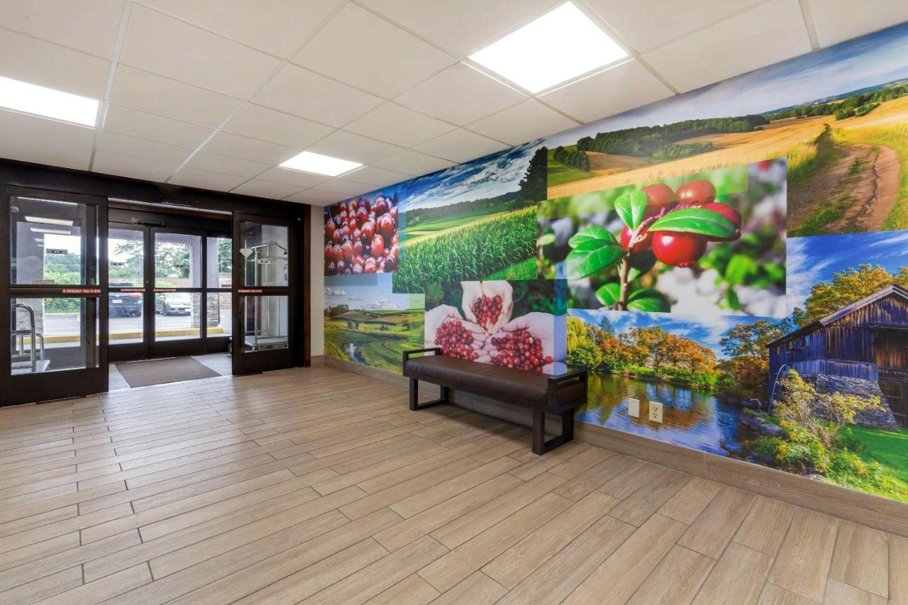 Готель Clarion Pointe Тома Екстер'єр фото