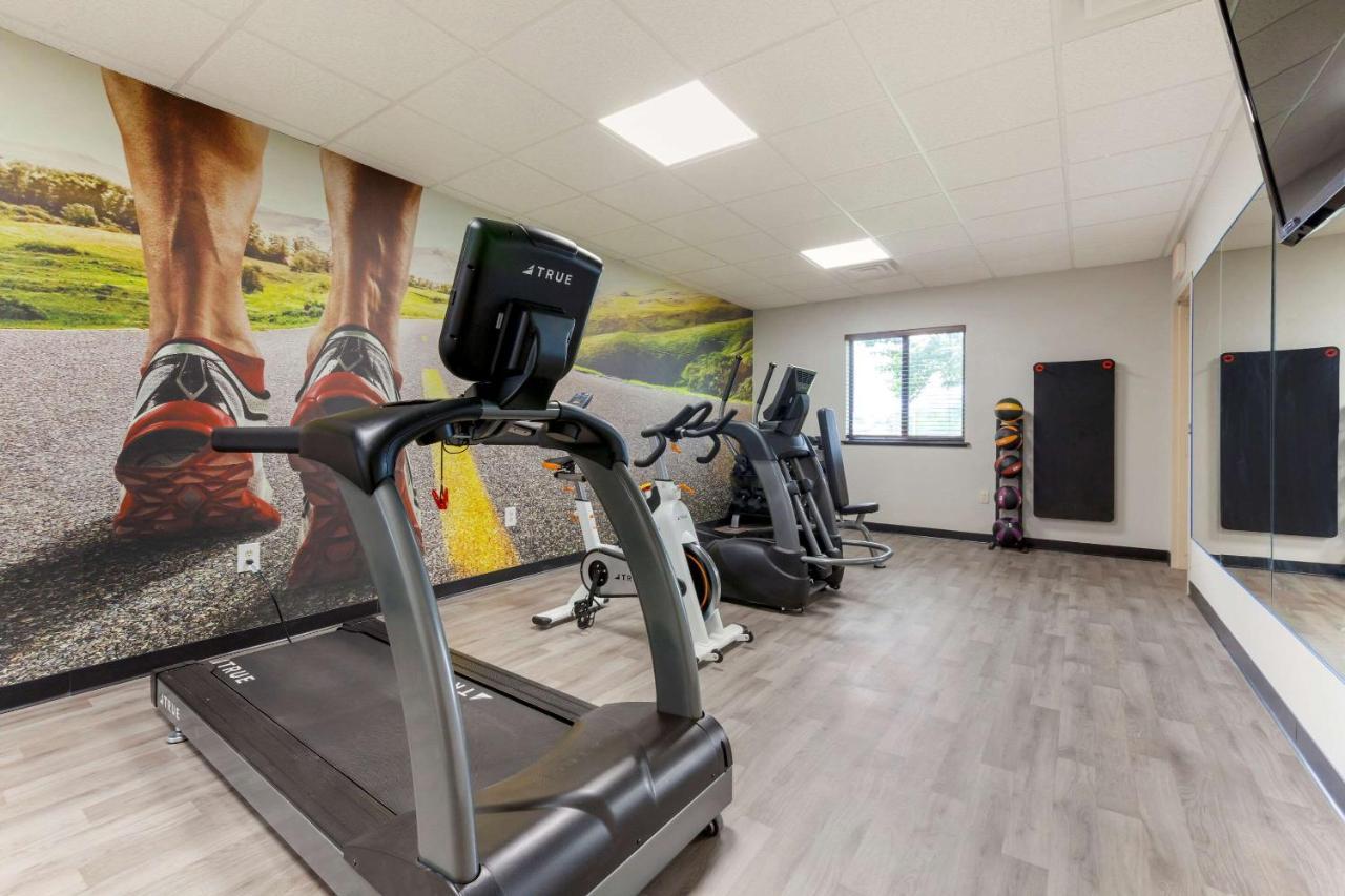 Готель Clarion Pointe Тома Екстер'єр фото