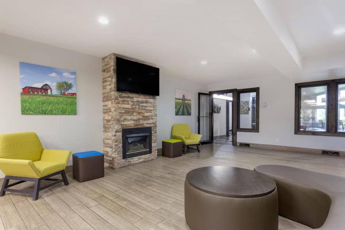 Готель Clarion Pointe Тома Екстер'єр фото